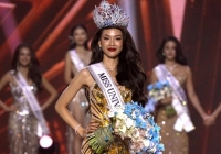 Người mẫu kiêm doanh nhân 25 tuổi Bùi Quỳnh Hoa đăng quang Miss Universe Vietnam 2023