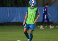 Em họ Công Phượng tập buổi đầu với ĐT Việt Nam, kỹ thuật không kém gì đàn anh