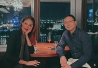 CEO Miss Universe Vietnam Lan Khuê đăng ảnh cùng ông xã, netizen vào bình luận: Chị nghĩ sao về Bùi Quỳnh Hoa?