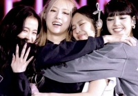 Truyền thông Hàn: Thương hiệu BLACKPINK sẽ không được sử dụng nếu các thành viên không tái ký với YG 