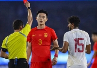AFC ra quyết định nghiêm khắc, tuyển Trung Quốc mất “vũ khí bí mật” cao 1m93 cho trận đấu gặp tuyển Việt Nam