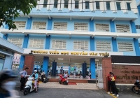 TPHCM: Tạm đình chỉ giáo viên đánh gãy ngón tay học sinh lớp 1
