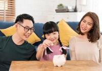 Chỉ bố mẹ biết chi tiêu tiết kiệm chưa đủ, 5 cách sau giúp con bạn có thói quen tài chính tốt như người lớn