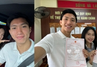 Đoàn Văn Hậu lái xe bạc tỷ đưa Doãn Hải My đi đăng kí kết hôn, hội tuyển thủ nô nức chúc mừng nhưng Tiến Linh lại gây tranh cãi