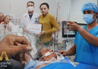 Xót xa cảnh bệnh nhân nghèo đột quỵ, một bệnh viện ở miền Tây thành lập Quỹ từ thiện đầy tình người: “Không ai phải về nhà vì thiếu tiền”