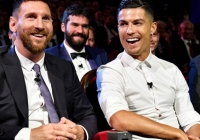 Giành được danh hiệu Quả bóng vàng lịch sử, Messi có chia sẻ khiến Ronaldo 'buồn lòng'