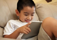 Bài kiểm tra Toán của học sinh cấp 1 khiến cư dân mạng cười muốn nín thở: Chưa thấy ai sống thực tế như em này!