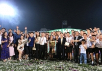 Các đội vô địch V.League được thưởng thế nào: Bầu Hiển chi cả chục tỷ cho Hà Nội, CLB CAHN được thưởng ít nhất