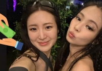 Bóc trần sự thật idol Kpop đi chơi cùng bạn bè: Được trả lên đến 2 tỷ đồng!