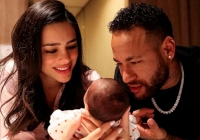 Loạt lùm xùm tình ái của Neymar khiến bạn gái chán nản đến mức phải tuyên bố chia tay