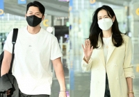 Vợ chồng Hyun Bin - Son Ye Jin đưa con trai 1 tuổi đi học lớp đặc biệt dành cho trẻ em