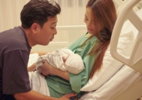 Trường Giang đưa vợ con đi Mỹ thì con đổ bệnh: “Có những lúc, đồng tiền là vô nghĩa”