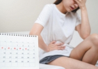 Chướng bụng, tích nước trong cơ thể thời kì 'đèn đỏ' gây tăng cân: Làm sao để hết?