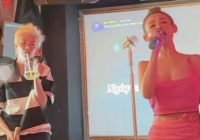Huyền Baby hát karaoke khoe giọng hát thật, Hà Kino song ca bên cạnh như 'tắt điện'