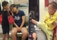 Cùng bị 'chụp lén' trên tàu, người được khen dạy con khéo, người bị chê tới tấp: Con ngoan hay hư nhìn là biết ngay!