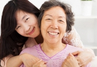 Duy trì 7 thói quen tiết kiệm này gần 60 năm, mẹ tôi mua được 4 mảnh đất