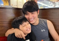 Con thi bị điểm dưới trung bình, nhạc sĩ Nguyễn Văn Chung ứng xử bất ngờ: Thế này thì không đứa trẻ nào trầm cảm vì áp lực học tập
