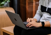 Trộm cắp tại văn phòng Apple Singapore, một sinh viên Việt phải lãnh án tù