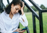 Người yêu cũ của chồng nhắn tin cho tôi, nội dung sốc óc khiến tôi gục ngã