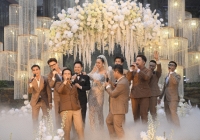 Cặp đôi Vbiz Nguyễn Đức Cường - Vũ Hạnh Nguyên tổ chức hôn lễ 'cổ tích': Vợ chồng Đoàn Văn Hậu, Tuấn Hưng cùng dàn sao đình đám quy tụ