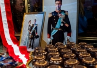 Điều ít biết về Tân Vương Đan Mạch: Hơn 50 năm làm Thái tử giờ đã lên ngôi vua, cực kỳ nổi tiếng và được lòng công chúng