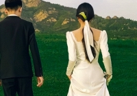 Hơn cả triệu người theo dõi vụ huỷ hôn vì đàng trai yêu cầu tiết kiệm chi phí, thuê váy cưới rẻ, đòi cầm luôn tiền phong bì
