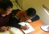 Phụ huynh ở Hà Nội chia sẻ: Tôi hối hận khi cho con học trường chuyên, hội phụ huynh đọc xong tranh cãi dữ dội