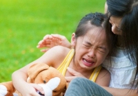 Con gái hốt hoảng: Mẹ ơi, con sắp chết - Bà mẹ kiểm tra rồi hối hận vì đã bỏ qua 1 điều quan trọng khi dạy con
