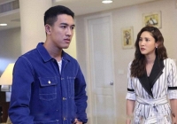 Đi làm về, chồng ném món quà Tết của công ty xuống bàn và nói một câu gây hoang mang