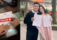 Khoảnh khắc Quang Hải điềm tĩnh kí vào giấy chứng nhận kết hôn cùng Chu Thanh Huyền, năm sinh của cô dâu gây chú ý