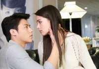  Cứ nửa đêm chồng lại lẻn sang phòng khác, tôi theo dõi rồi bật khóc với bí mật của anh