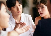 Họp lớp đầu năm, người yêu cũ chỉ nói một câu mà khiến tôi vỡ mộng toàn tập về tình đầu