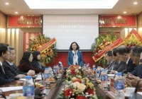 Xây dựng bảng lương, phụ cấp mới; nghiên cứu, đề xuất các chính sách đãi ngộ đối với cán bộ, nhân viên y tế
