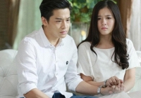 Đêm tân hôn, nhìn xấp phong bì mừng cưới từ hội 'người yêu cũ của chồng' mà tôi vừa ghen vừa sợ hãi