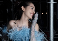 Bảo Anh dạo gần đây ít chạy show, sân khấu gần nhất hát ra sao khi song ca với đàn em?