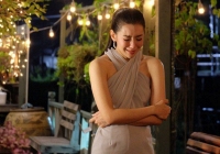 Biết mặt bạn trai của em gái, tôi rối trí hoảng hốt vì lo sợ bí mật 10 năm về trước bị bại lộ