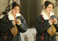 Suri Cruise lần đầu lộ diện sau thông tin Tom Cruise ngừng chu cấp 10 tỷ, biểu cảm ra sao mà gây chú ý?