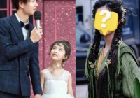Cô nhóc được mẹ dẫn vào showbiz vì bản tính nhút nhát: 8 năm sau 'đổi đời' thành người nổi tiếng, nhan sắc dậy thì xinh như mỹ nhân