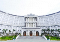 Học phí ngôi trường quốc tế TP HCM vừa cho cả ngàn học sinh nghỉ học tạm thời, học 3 năm tại đây là 'bay' nguyên căn nhà
