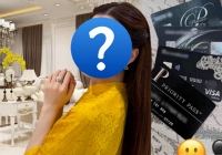 Nữ ca sĩ Vbiz xuất thân từ nhà nông, giờ chưa đến 30 tuổi đã có nhà khắp nơi, kim cương cỡ đại có cả bộ sưu tập