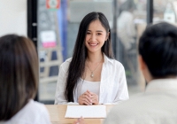 Sếp hỏi: 'Nếu có 70 nghìn, bạn đãi tôi thế nào?', ứng viên chốt 1 câu thể hiện EQ cao và được tuyển dụng luôn 