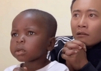 Mê tiếng Việt đến độ suýt bị hải quan sân bay giữ lại nhưng đây mới là tiếng mẹ đẻ của Lôi con, được nói nhiều thứ 6 thế giới