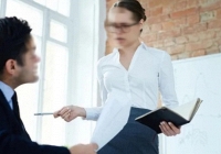 Sếp nhận chức được một tháng đã đuổi liên tiếp hai nhân viên lâu năm, đến nhà sếp ngủ lại tôi mới thấu hiểu nỗi khổ