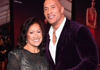 The Rock và câu chuyện xúc động về mẹ: 'Bà ấy bật khóc khi bữa ăn được bày ra trước mắt'