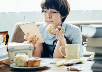 Kết hợp bánh mì với thức uống này là bữa sáng tiện lợi với nhiều người nhưng rất hại dạ dày, dễ tăng đường huyết