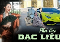 Vàng đang bão giá nhưng TikToker này vẫn mua... cả ký làm quà, hứng lên 'quất' luôn xế hộp chục tỷ: Hóa ra là phú bà nổi tiếng Bạc Liêu