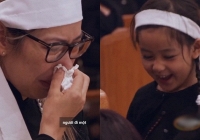 Khoảnh khắc nhói lòng trong tang lễ Đức Tiến: Bà xã mắt đỏ hoe, con gái hồn nhiên đến xót xa