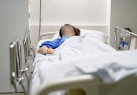 Người phụ nữ mắc ba bệnh ung thư liên tiếp trong một năm, bác sĩ chỉ ra hai thứ có thể là 'hung thủ'