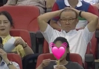 Ông Park Hang-seo yêu ĐT Việt Nam thế này dù không còn là HLV: Từ hồi hộp, ôm đầu tiếc nuối đến vỡ oà cảm xúc 