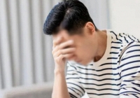 Về quê ăn giỗ, tôi nghẹn đắng nuốt nước mắt 'mất toi' 45 triệu đồng vì một câu khoe khoang của mẹ
